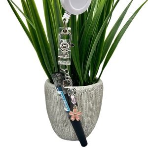 Hello Kitty Pen Keychain